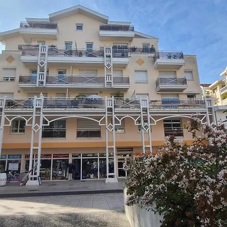 Cybele - Hyper Centre *